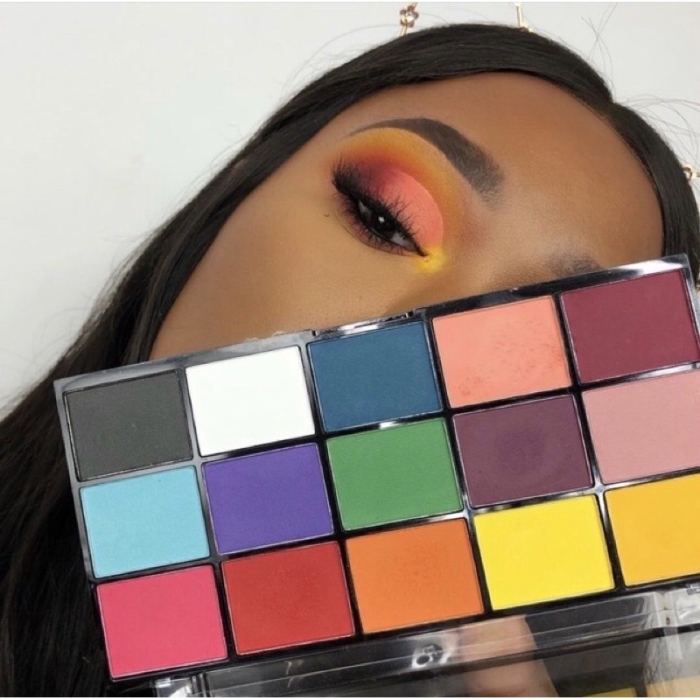 Makeup Revolution, Reloaded Eyeshadow Palette - MARVELLOUS MATTES
 رفليوشن، ريلوديد اي شدو - مارفيلوس مات